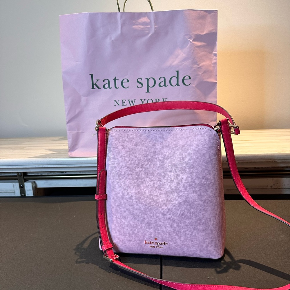 Kate Spade palm pink color block large bucket bag. NWT